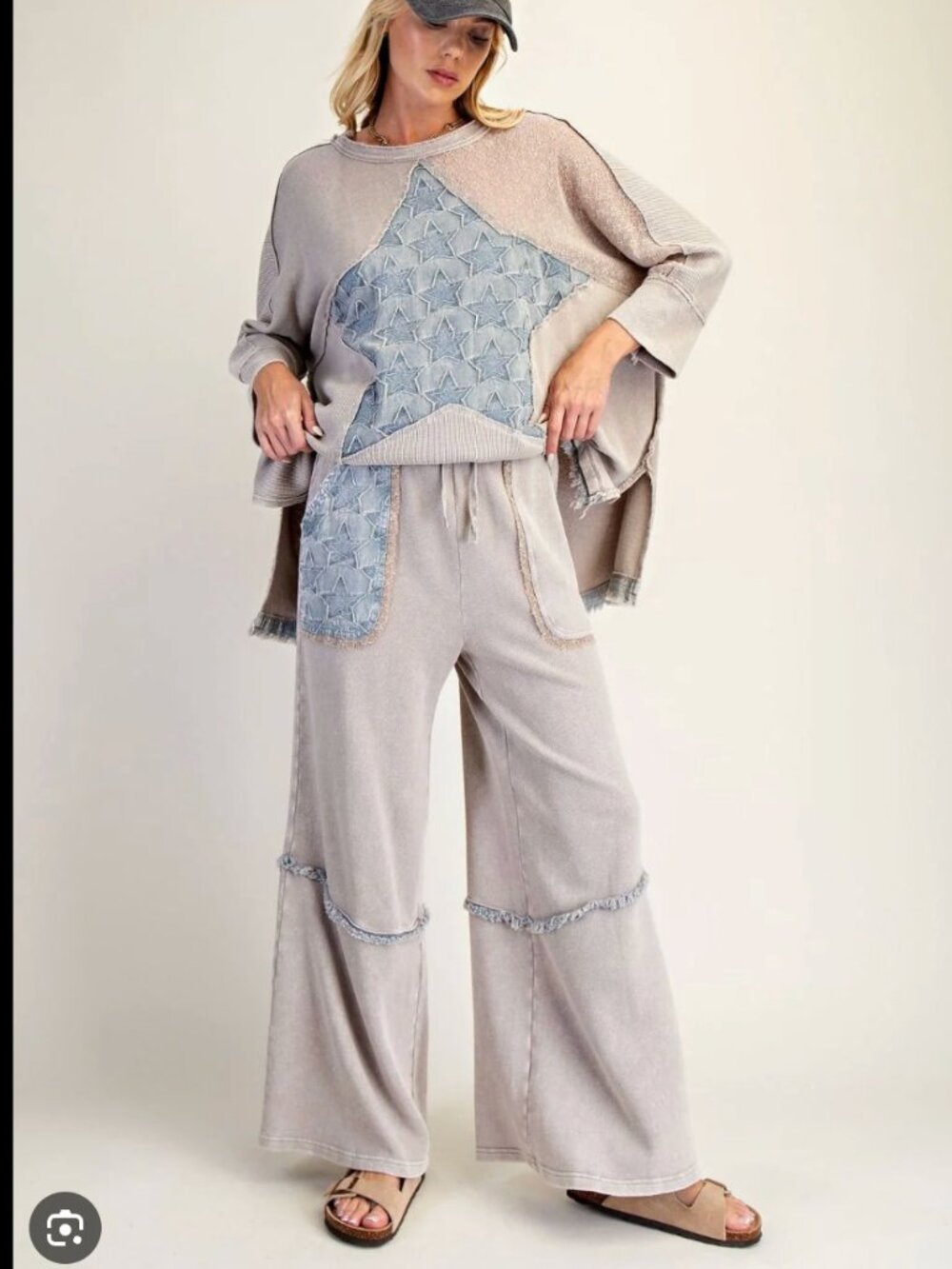 Wide Leg Star Appliqué Pants - Light Taupe
